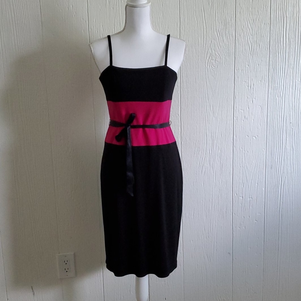 Laundry by Shelli Segal dress